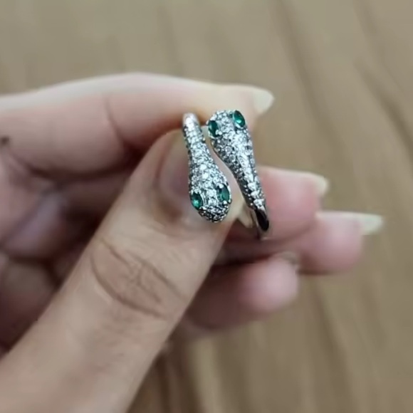Serpenti Green Eyes Snake Crystal Adjustable Silver Ring - Picture 6 of 7